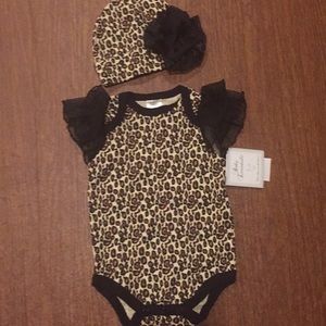 Precious Baby Girl Leopard Bodysuit with Hat